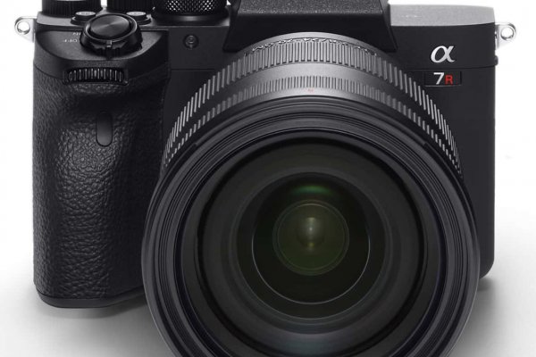 Sony A7RIV